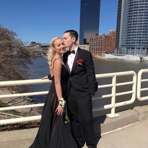 Meet your Posher, Alicia